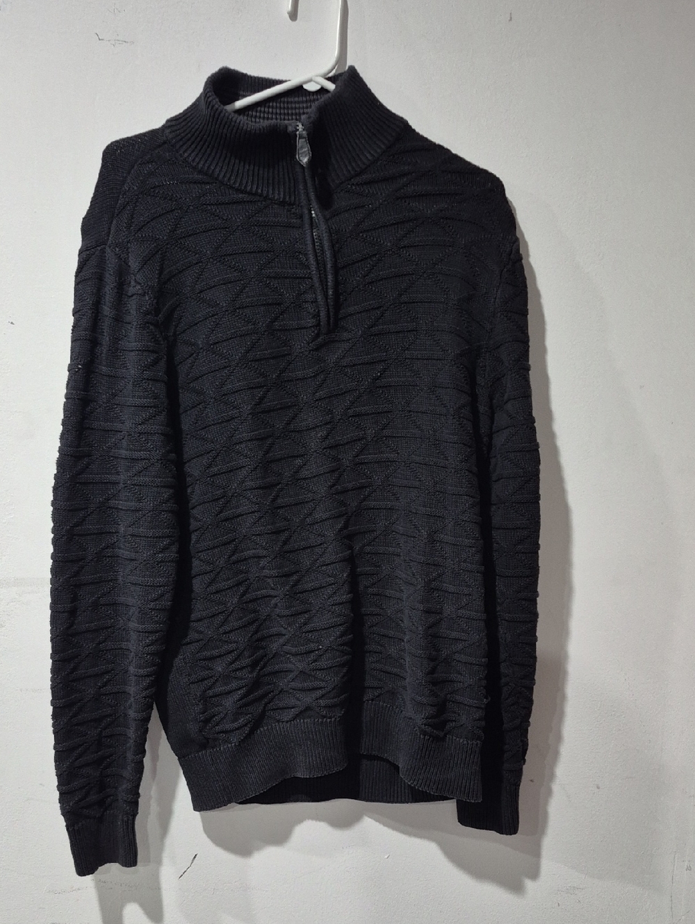 Men's Black Quarter-Zip Size L